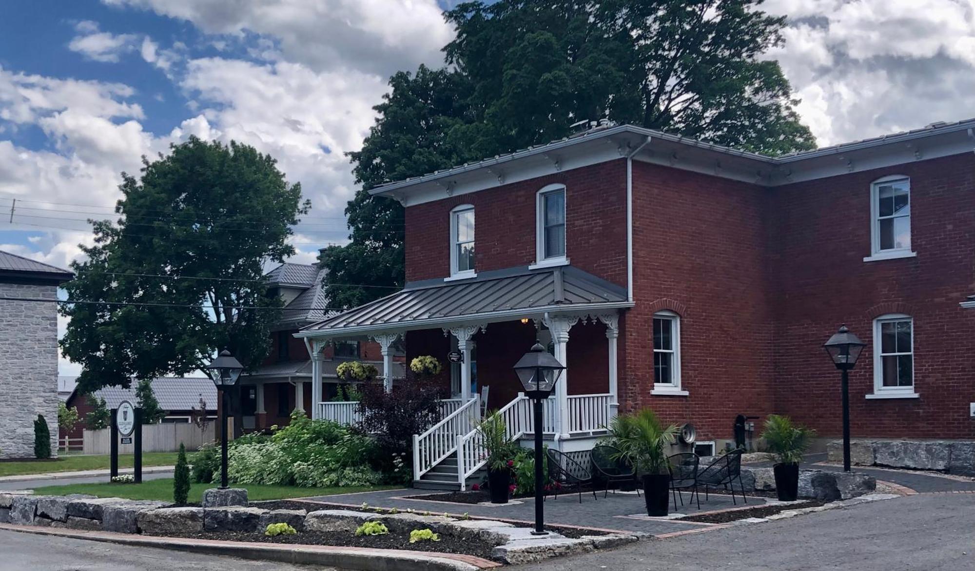 Glen Robertson Auberge Glengarry Inn, The Mystic المظهر الخارجي الصورة
